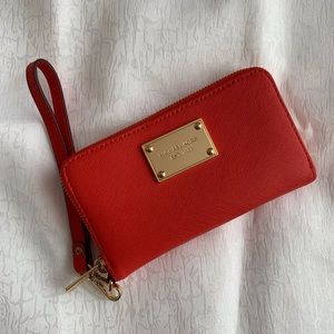 NWOT MICHAEL KORS Zipped Wristlet / Wallet